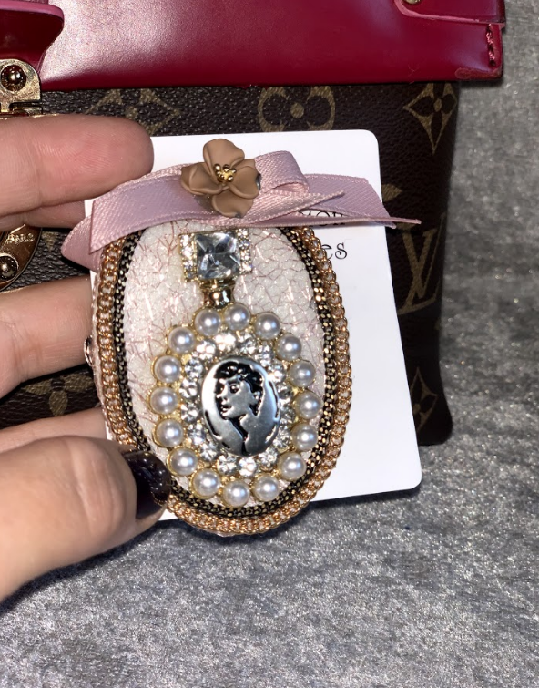 Chanel rose 7570