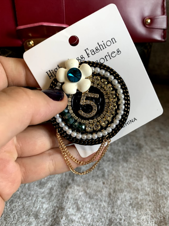 Chanel blue 7520