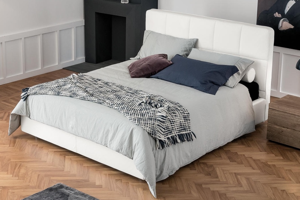 Miegamojo lova ,,Tria''