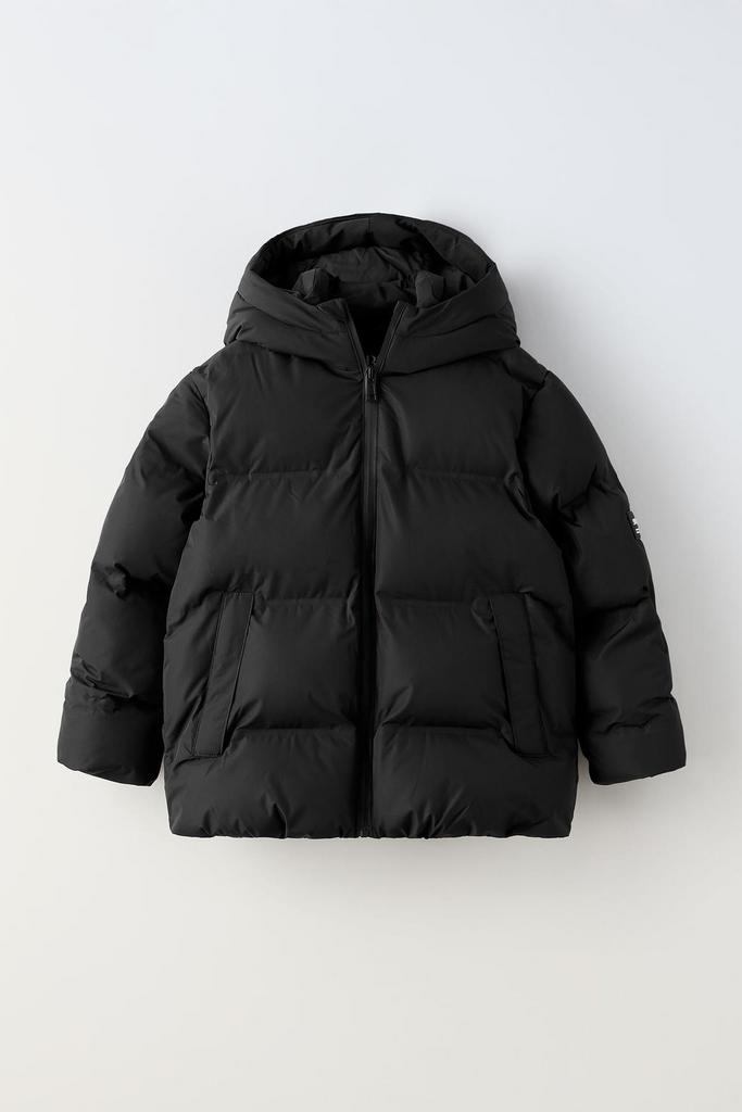Пуховик з нашивкою WATER-REPELLENT