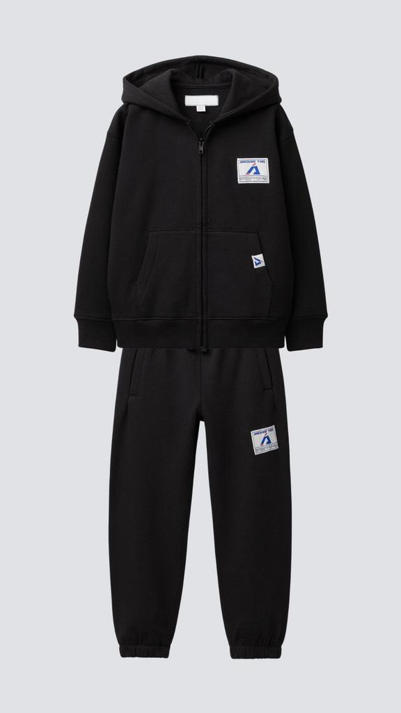 Костюм з нашивкою Чорний