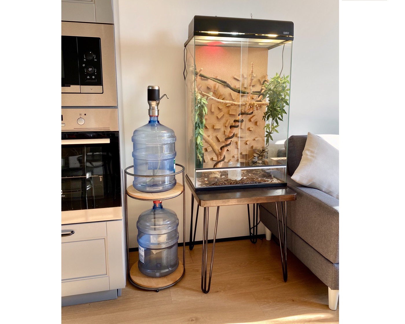 Підставка кругла Water Stand 512 Аrmatura під  2 бутлі з водою  19л / диспенсер / кулер / сулію