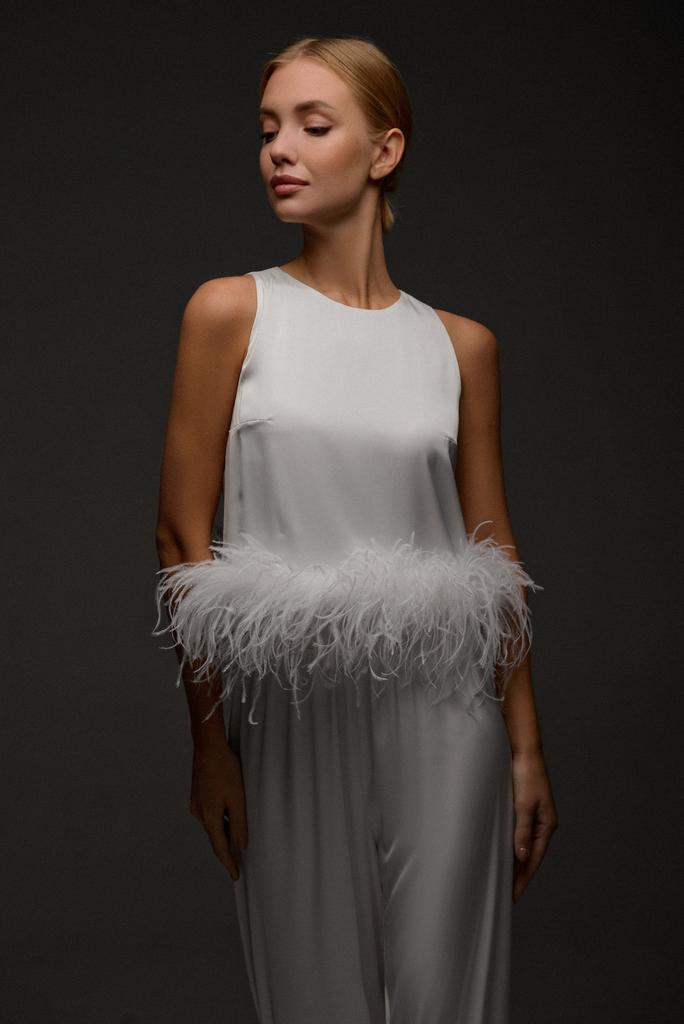 Топ Moli White