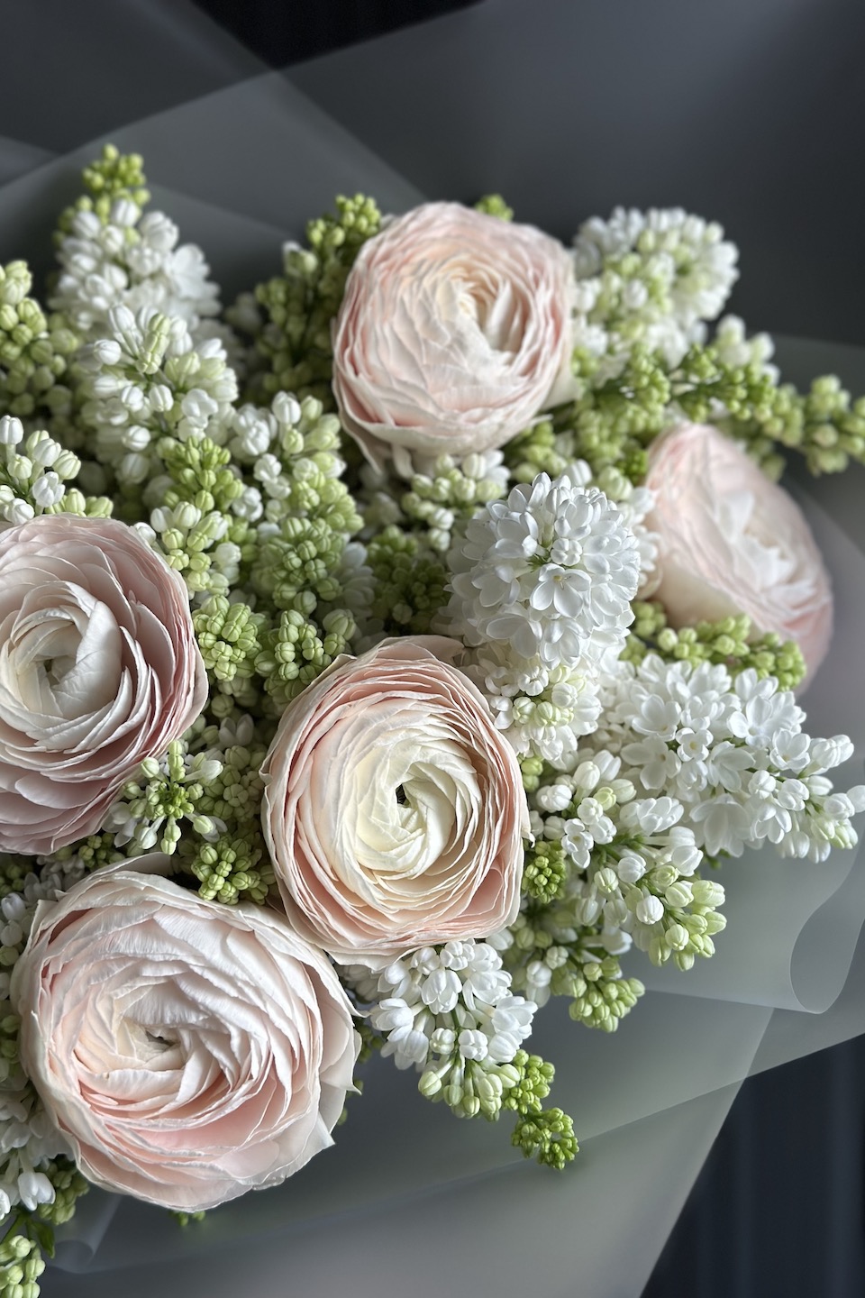 Daisy Duo Strauß "Syringa-Ranunkel"