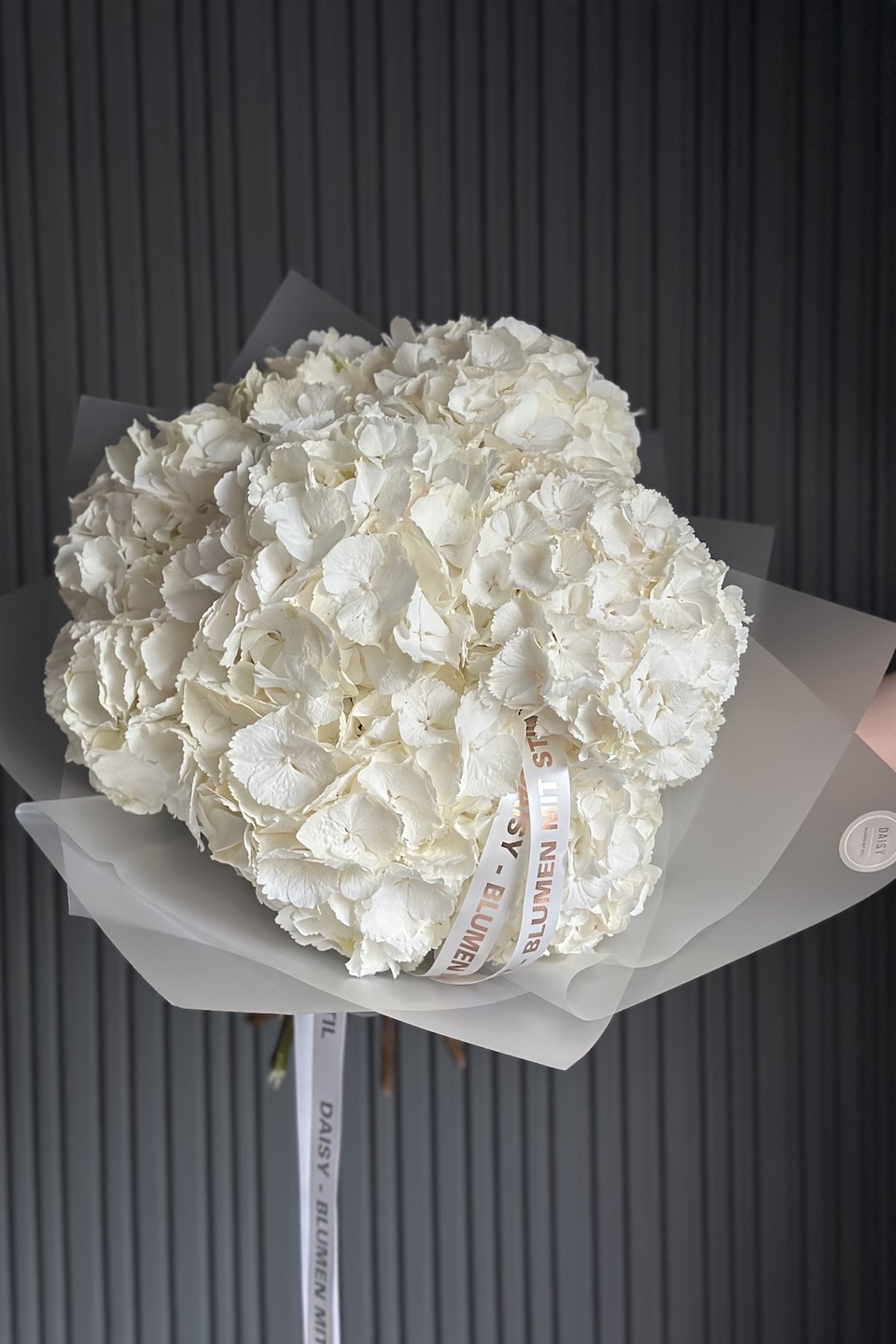 Daisy Mono Strauß "Hortensienwolke"
