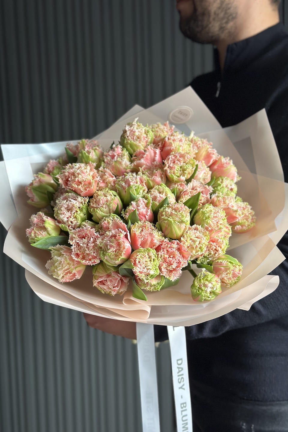 Daisy Mono Strauß "You are my queen"