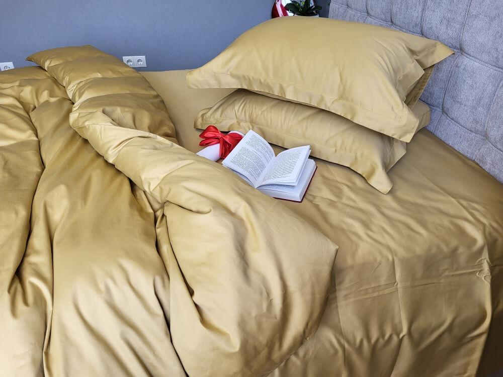 однотонное постельное белье сатин золотого цвета фото 1