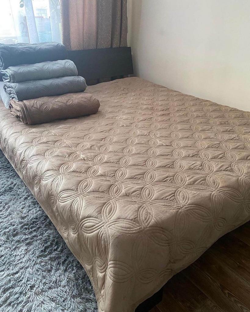 велюровое стеганое покрывало на кровать фото 1