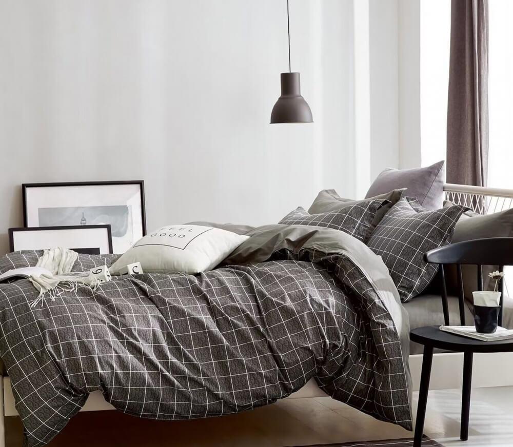 постельное белье сатин графитового цвета в клеточку фото 1