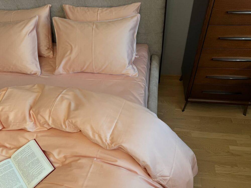 постельное белье сатин персикового цвета с наволочками с кантом фото 1