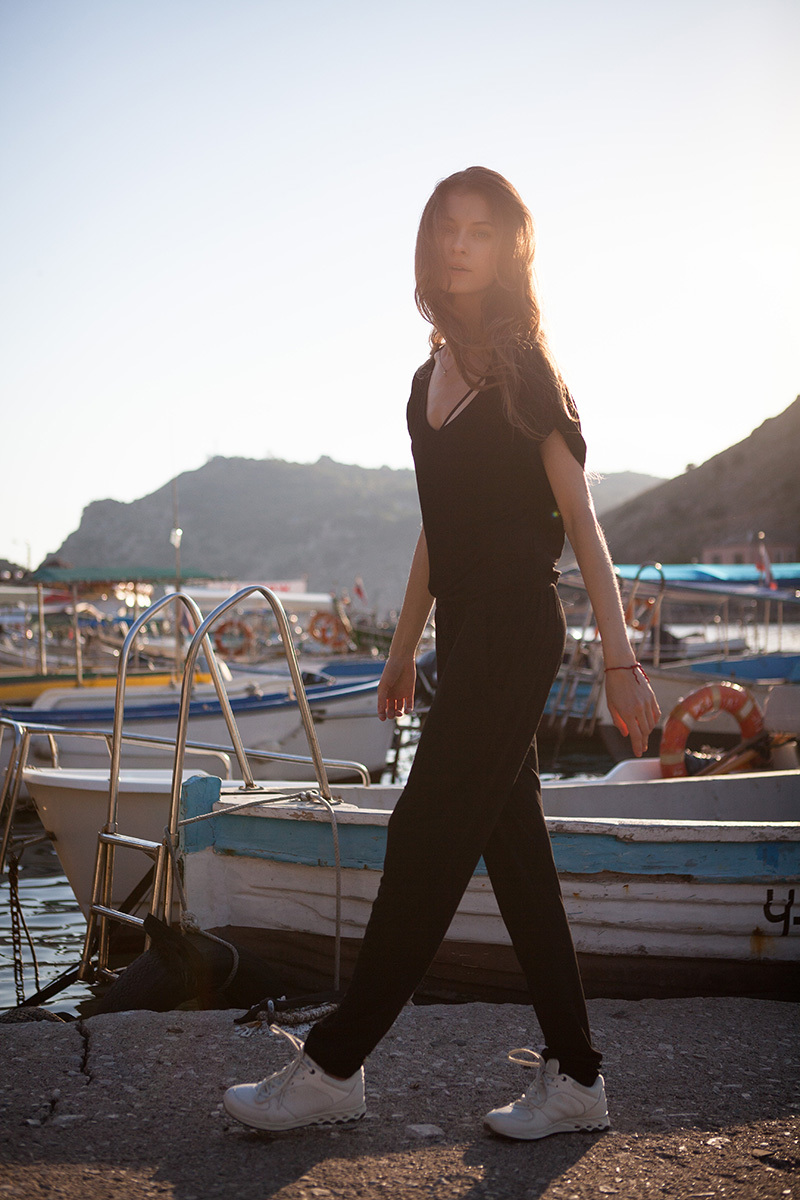 Qi-SUIT-TEES-1-BASIC