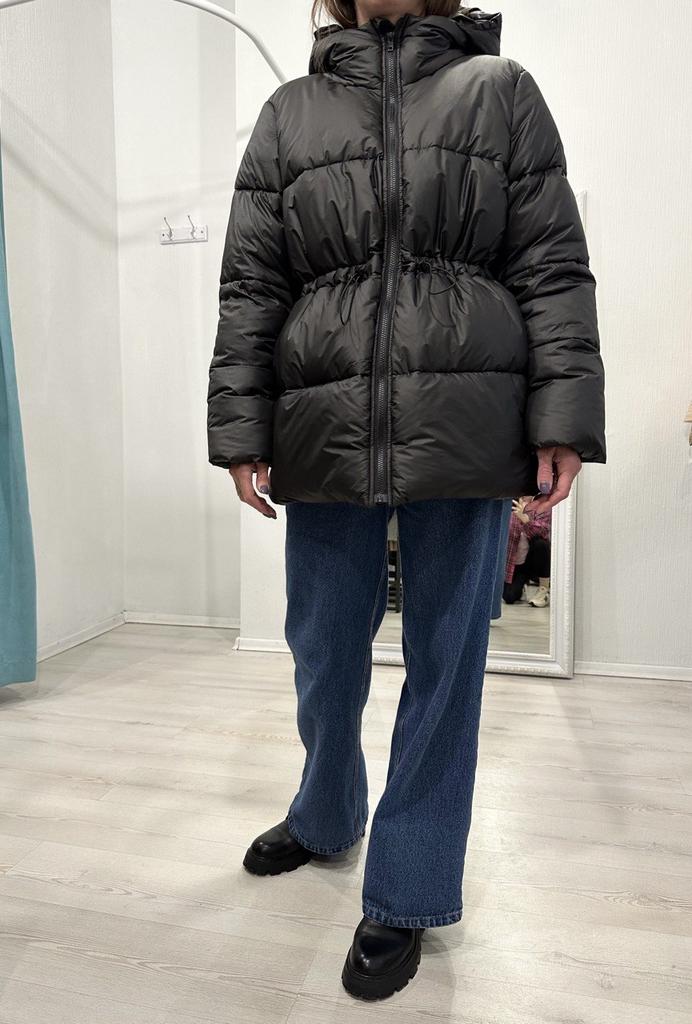 Пуховик чорний