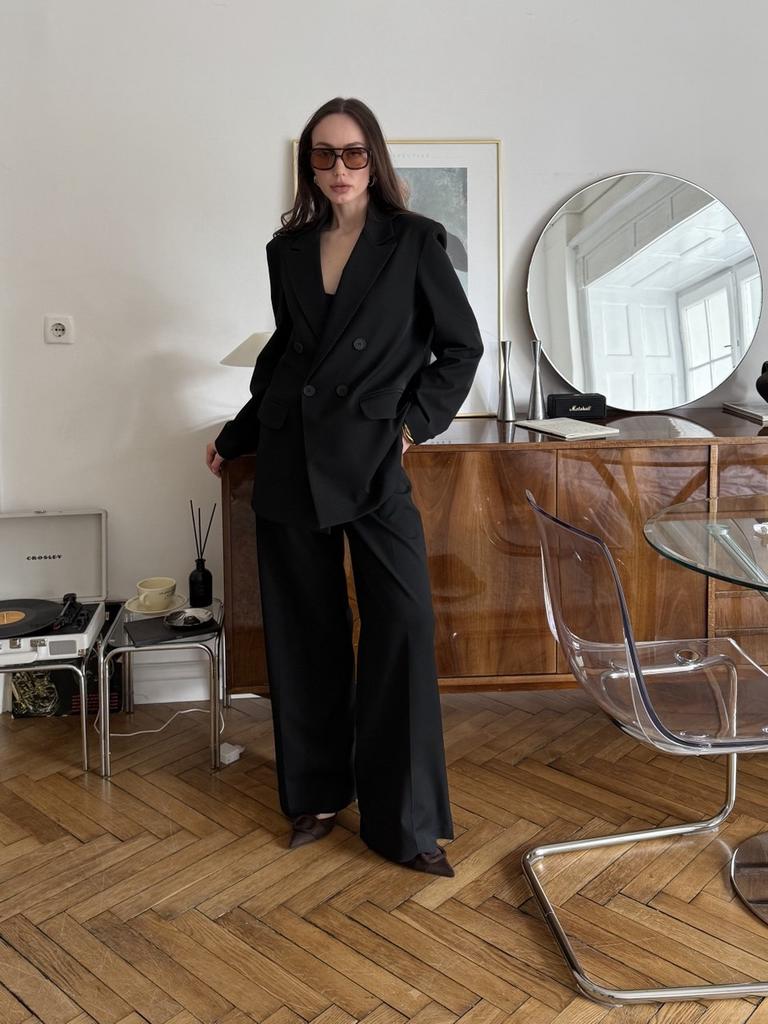 Піджак чорний класичний