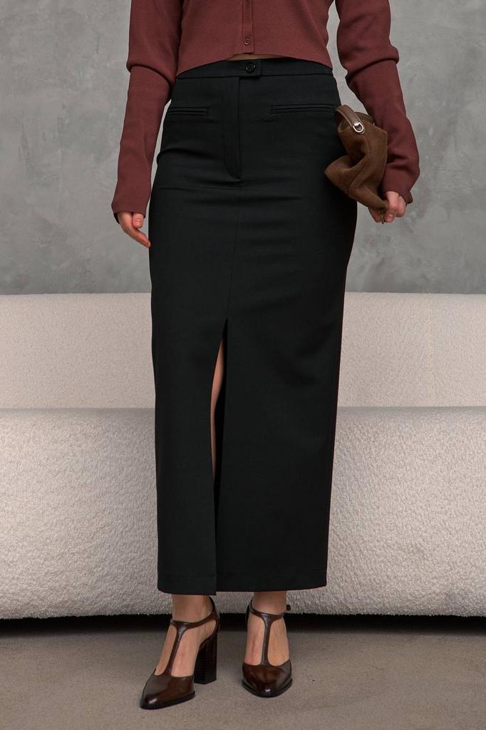 Спідниця чорна з розрізом