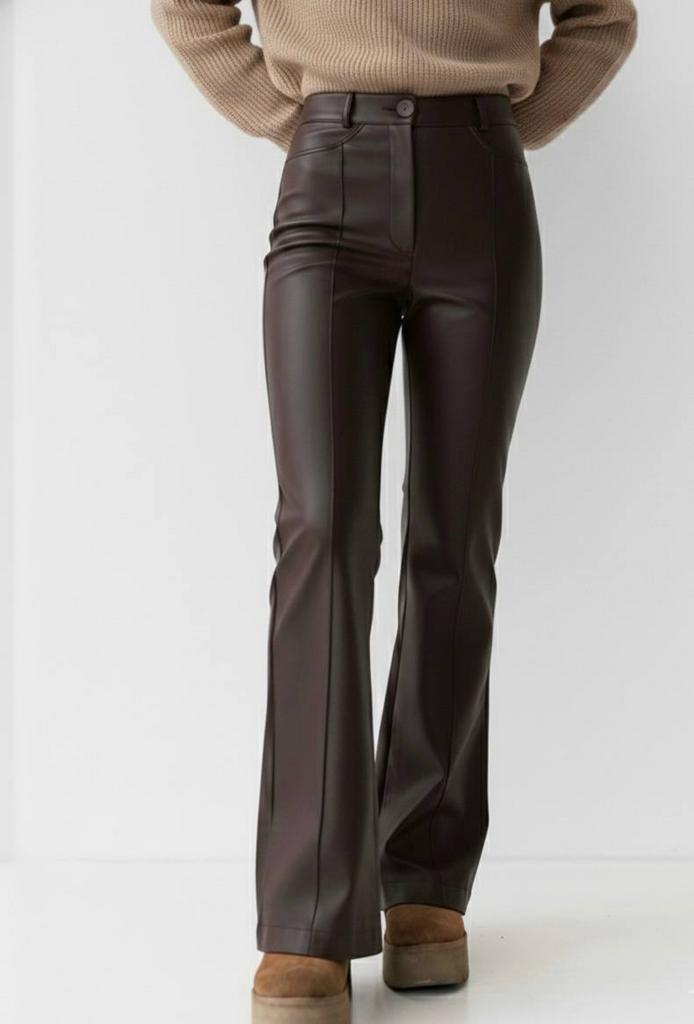 Брюки легкий кльош шоколад з екошкіри