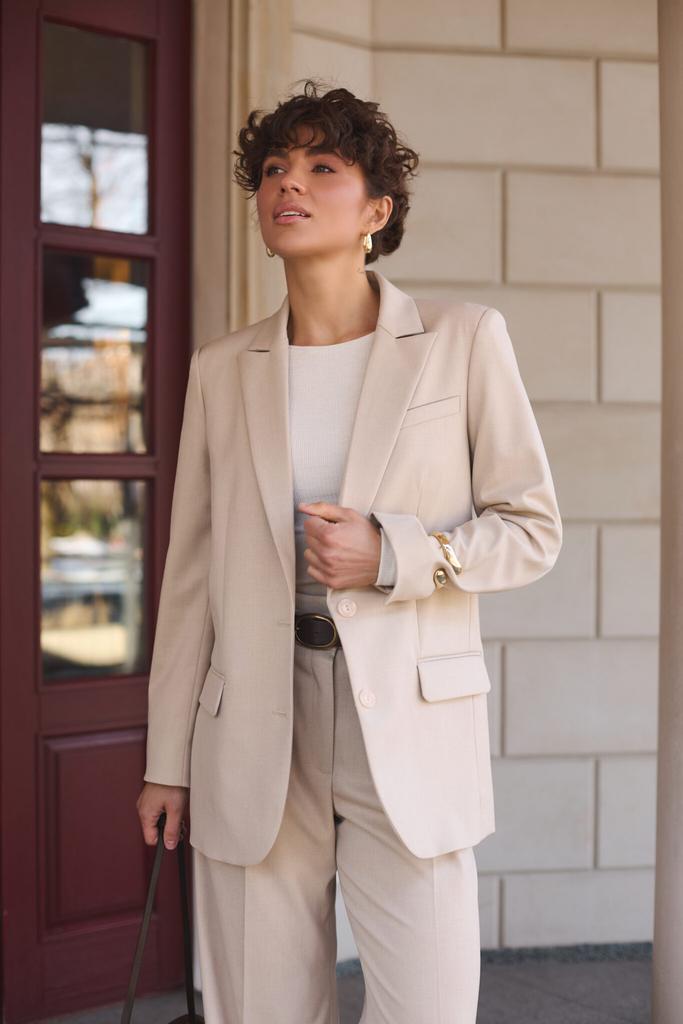 Піджак пісочний однобортний