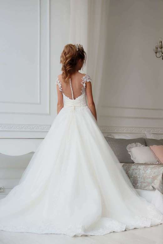 Свадебные платья напрокат в СПб недорого, взять в аренду платье в ...