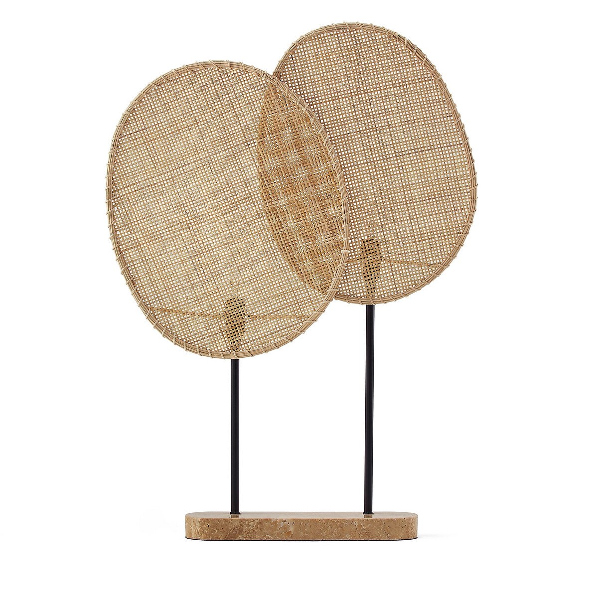 Лампа настольная из ротанга и травертина