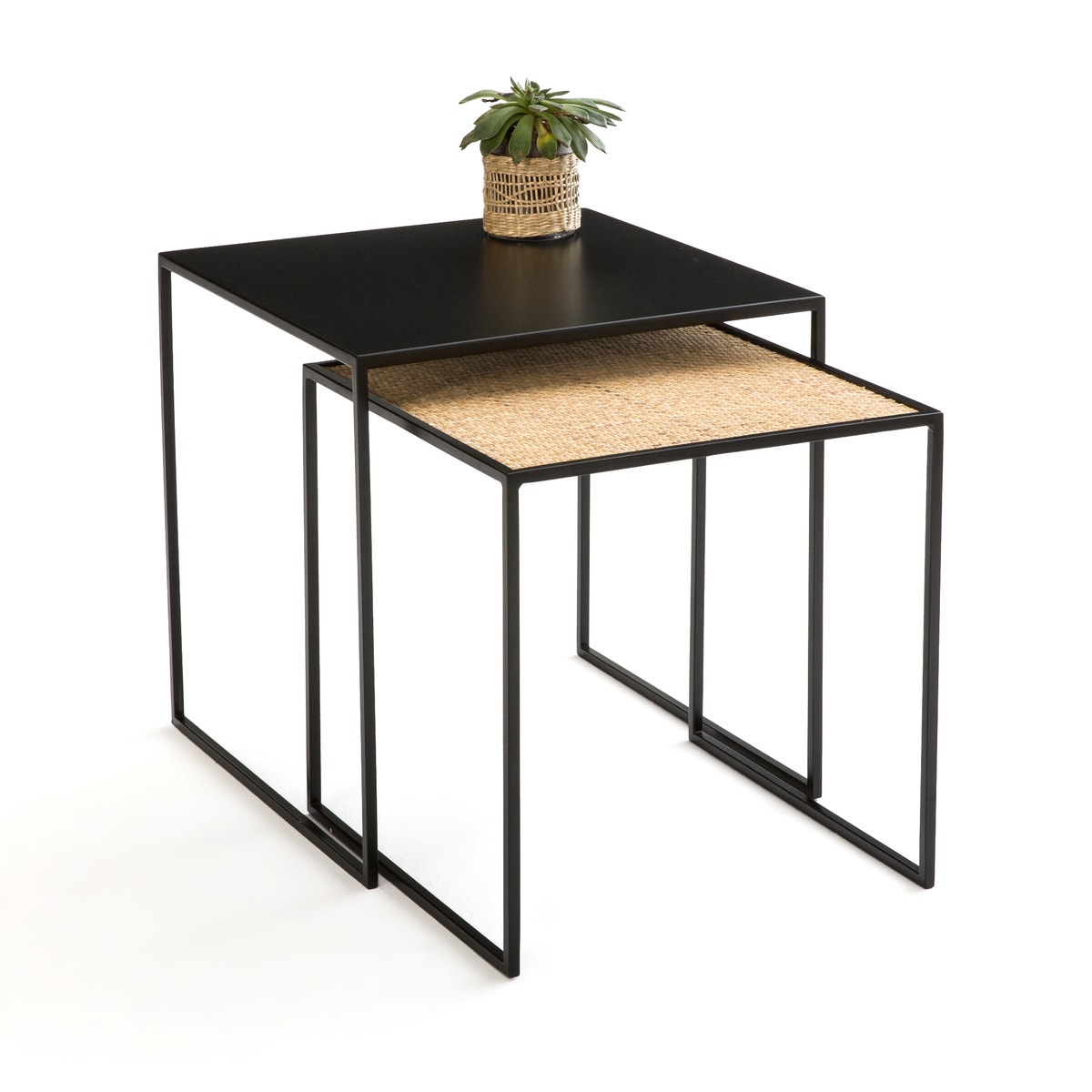 Комплект из двух журнальных столиков