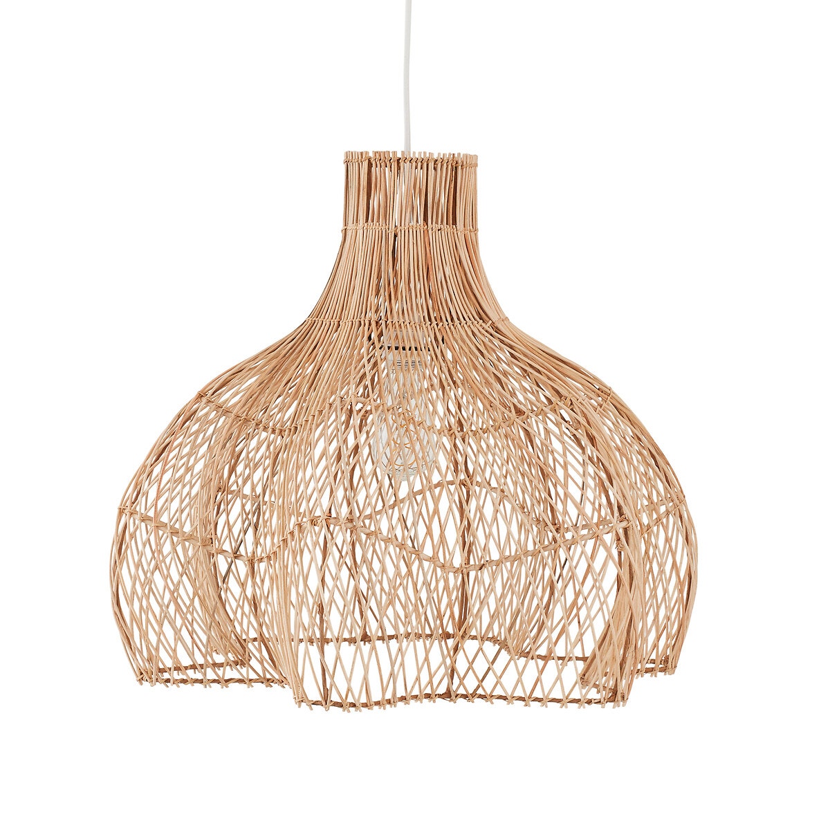 Абажур из плетеного ротанга