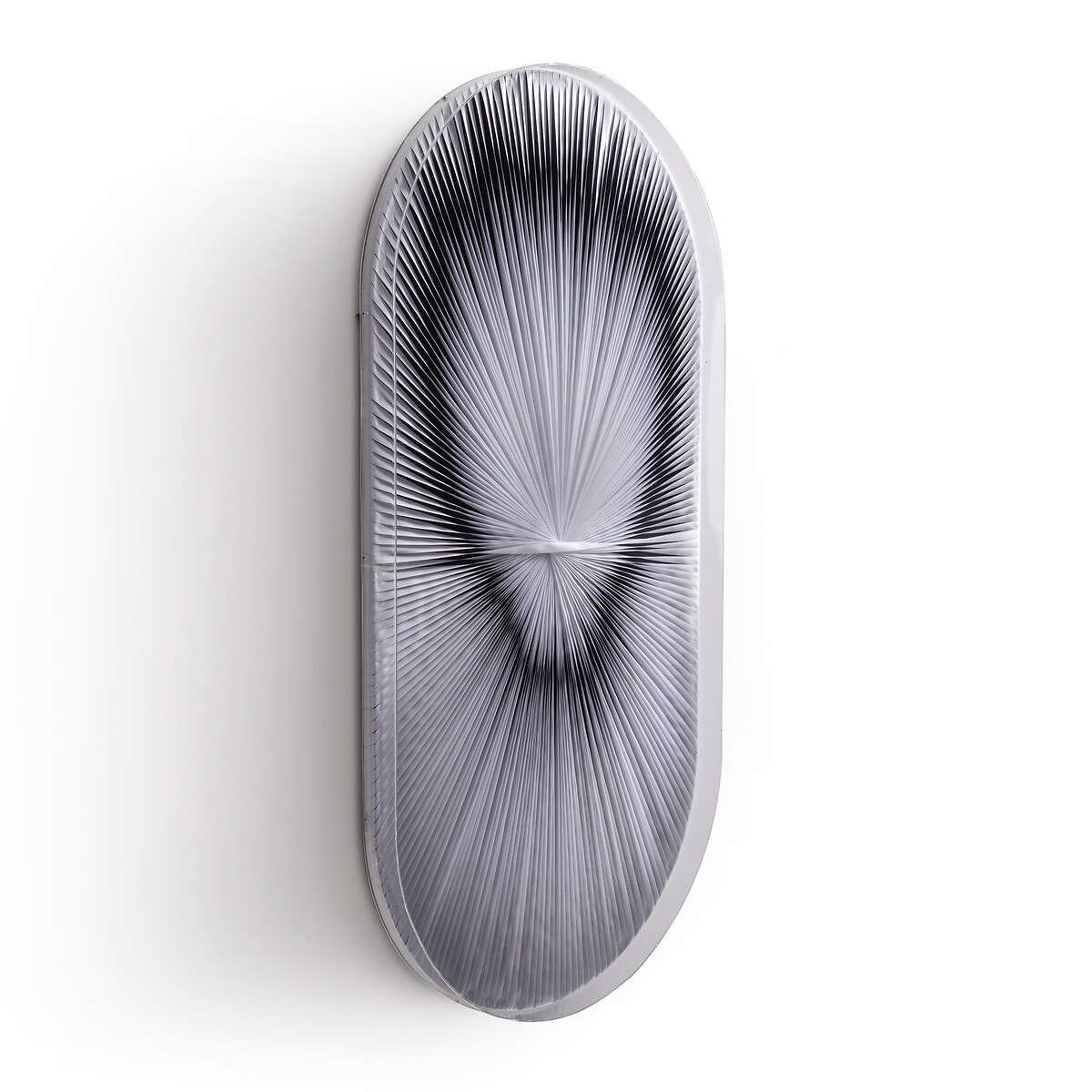 Настенное украшение из ленточек под стеклом