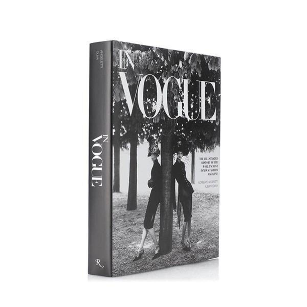 Книга In Vogue