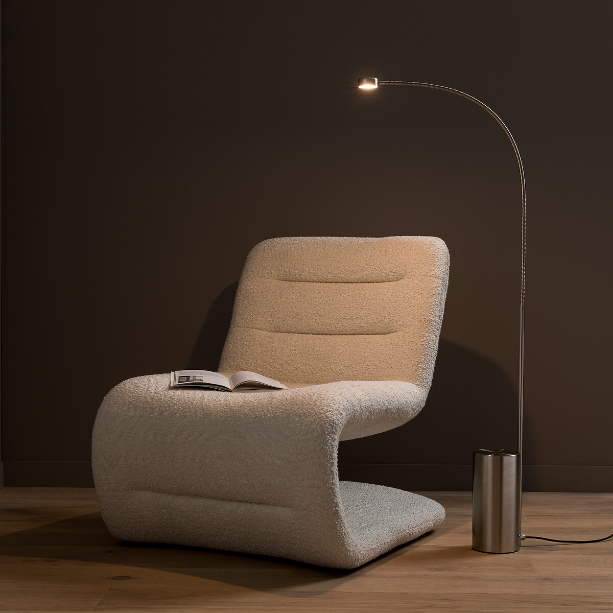 Торшер упругий с покрытием под глянцевый никель