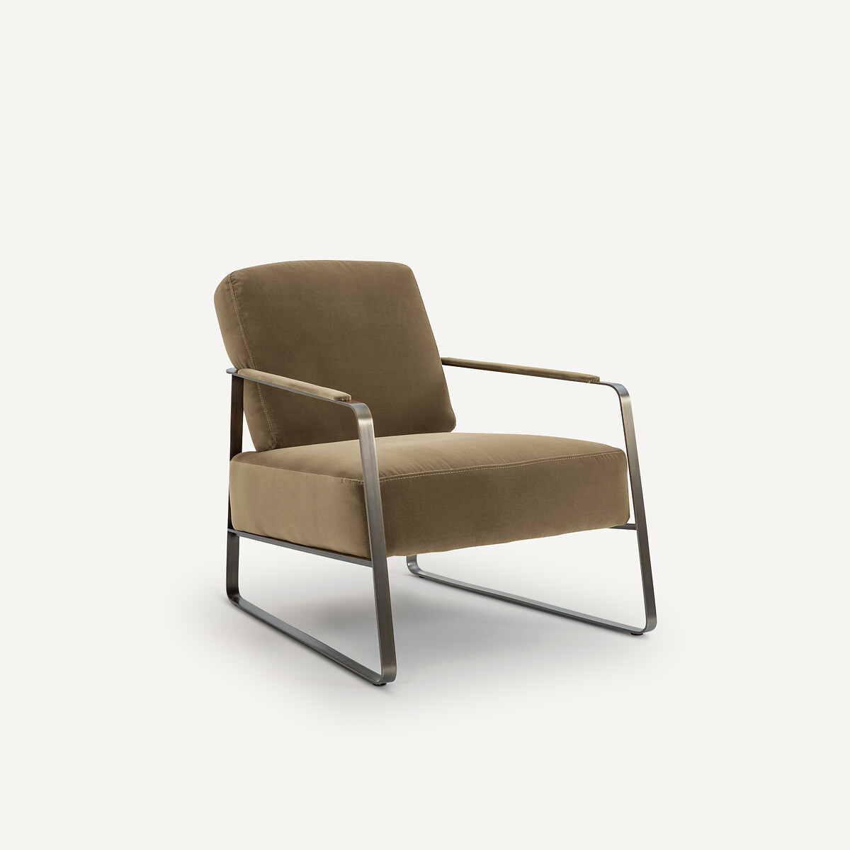 Кресло из велюра