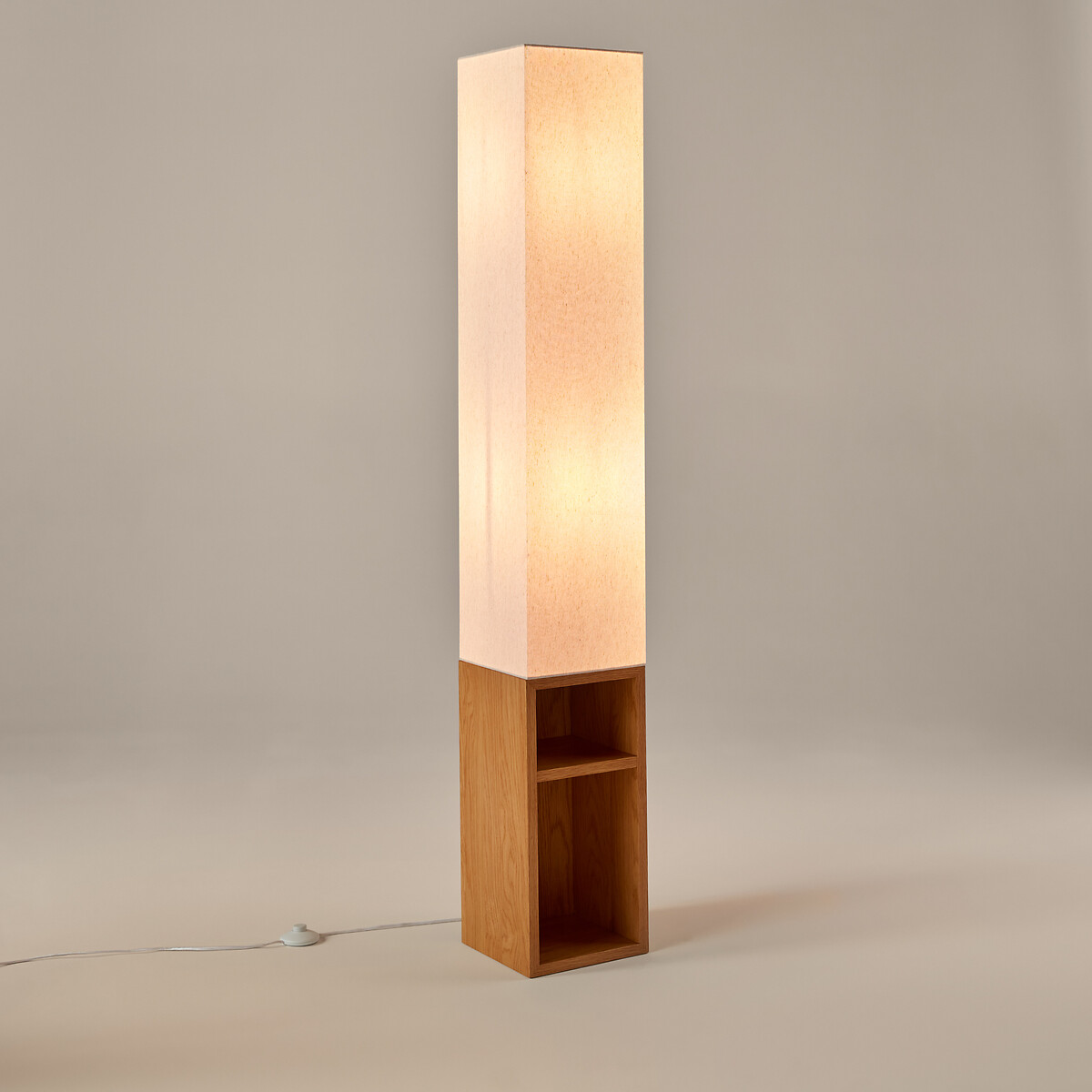 Напольный светильник из дуба и льна