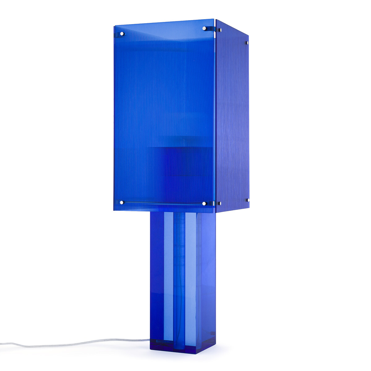 Лампа из цветного акрила