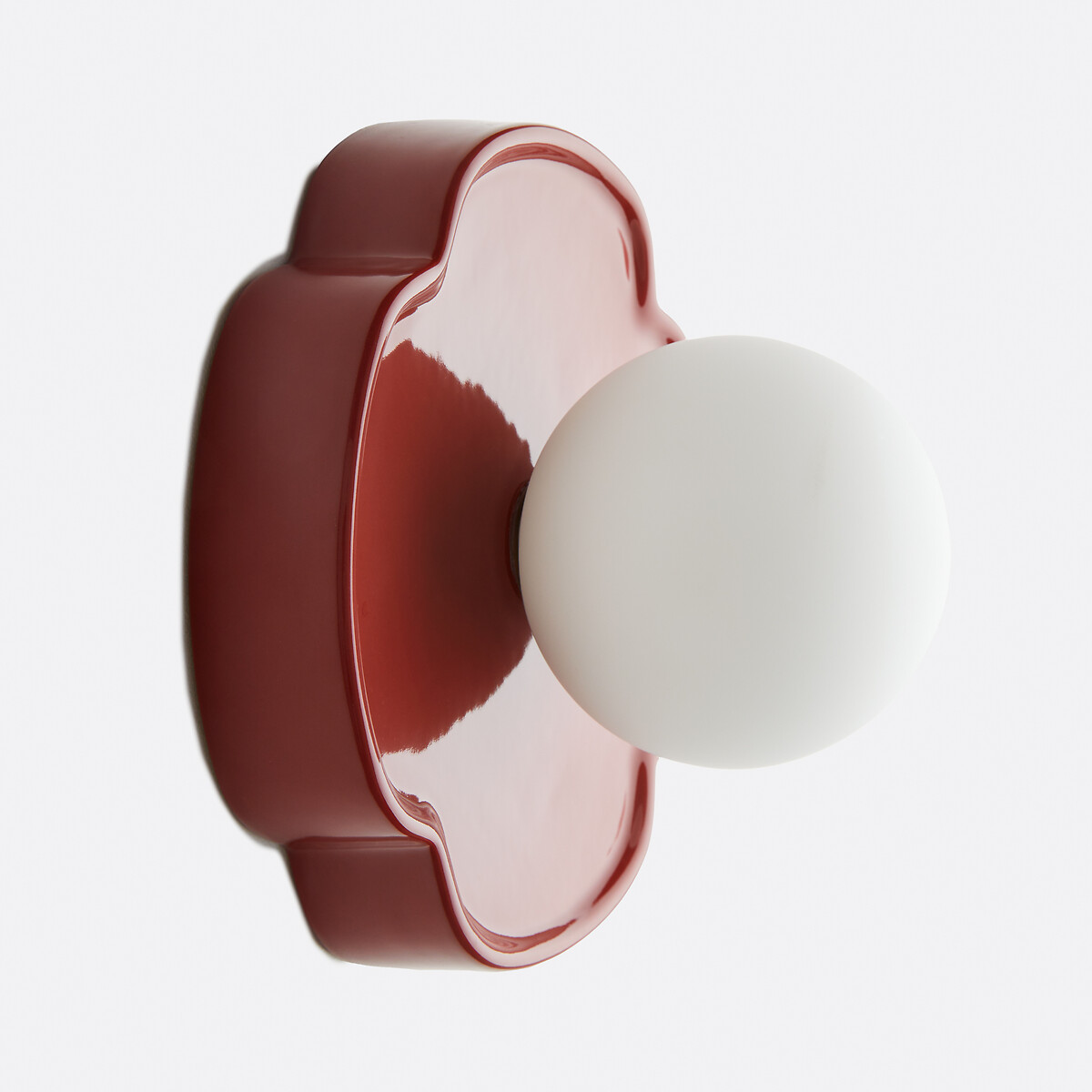 Настенный светильник из керамики и опалового стекла (бордовый)