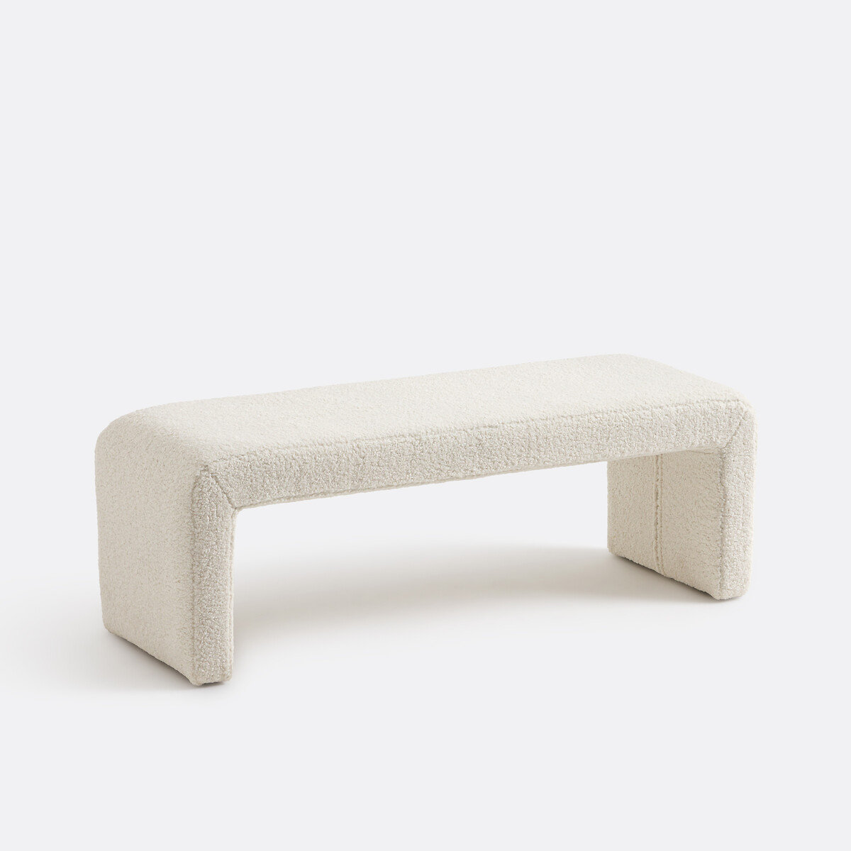 Скамейка в обивке из букле