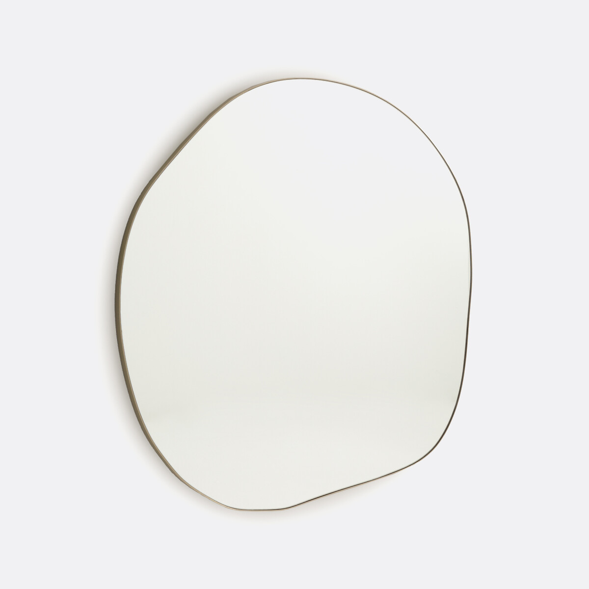 Зеркало органичной формы 100 x 100 см (латунь)