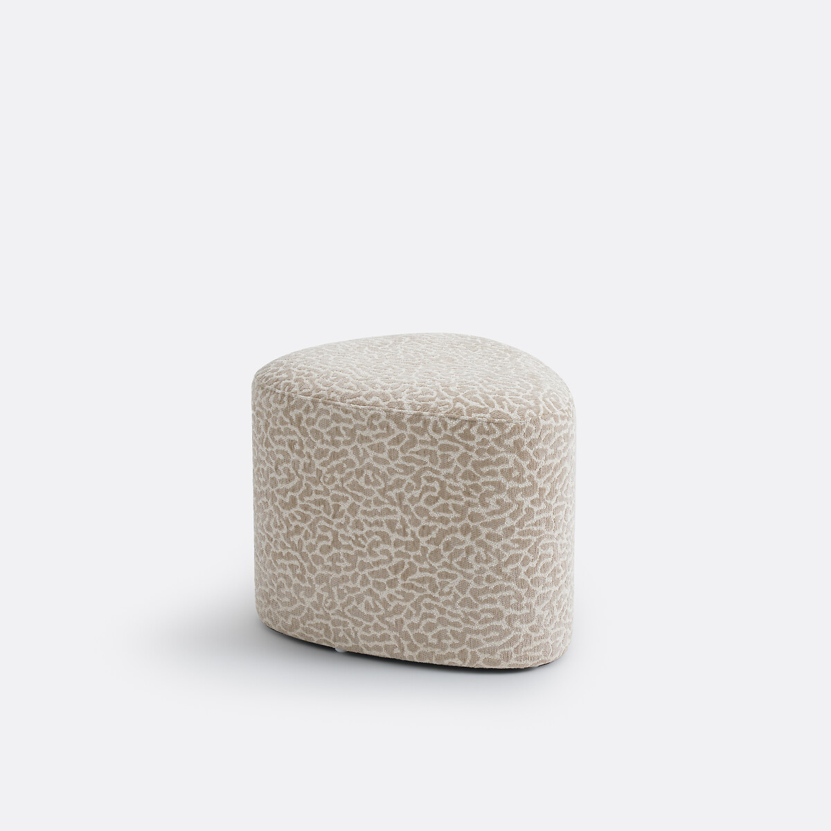 Треугольный пуф с рисунком под леопарда