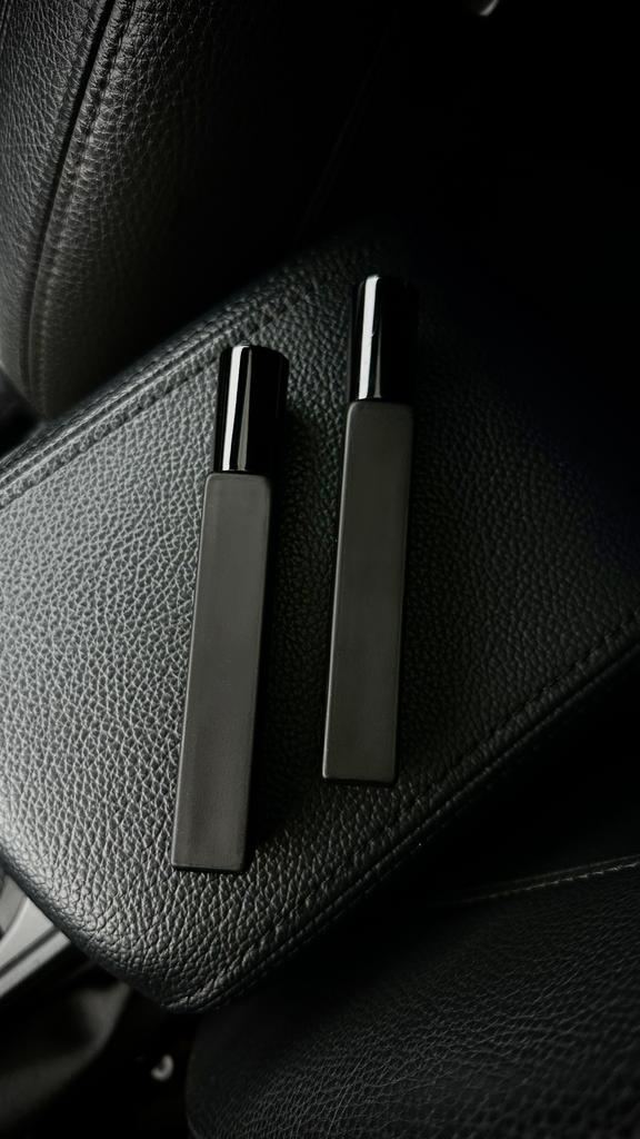 Скляний матовий флакон 10мл. Чорний