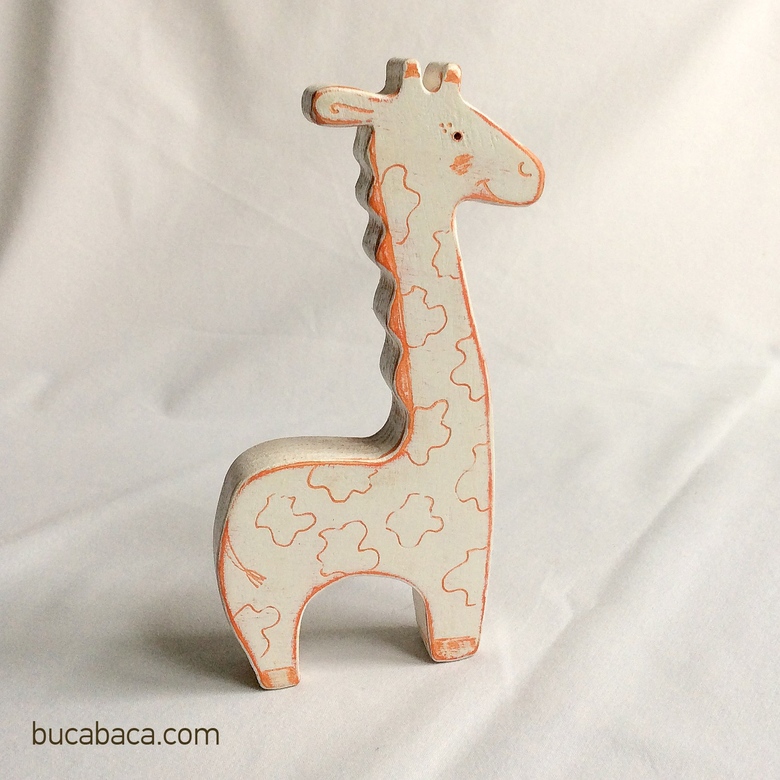 Жираф раскрашенный