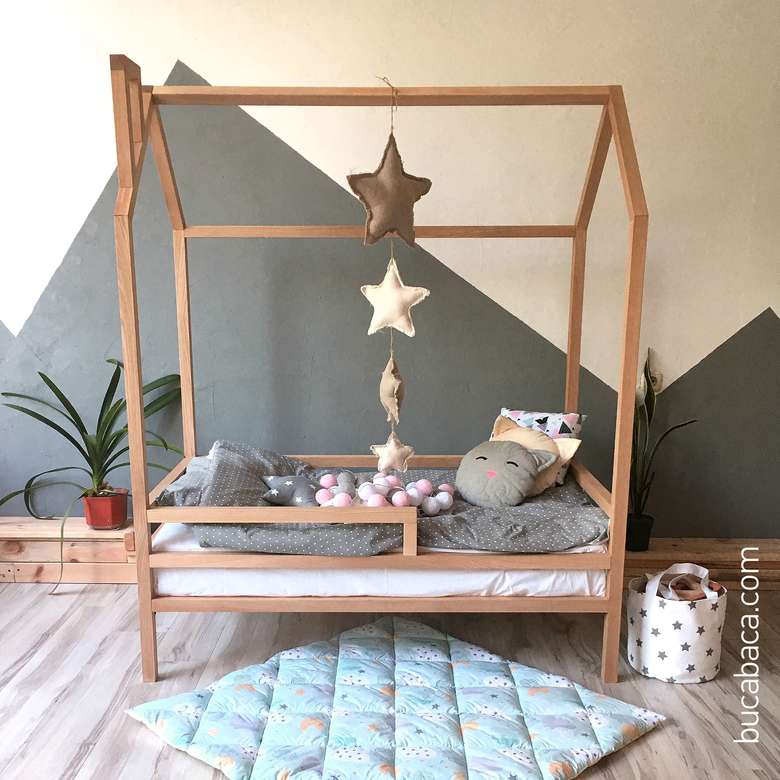 Кроватка-домик 70х140