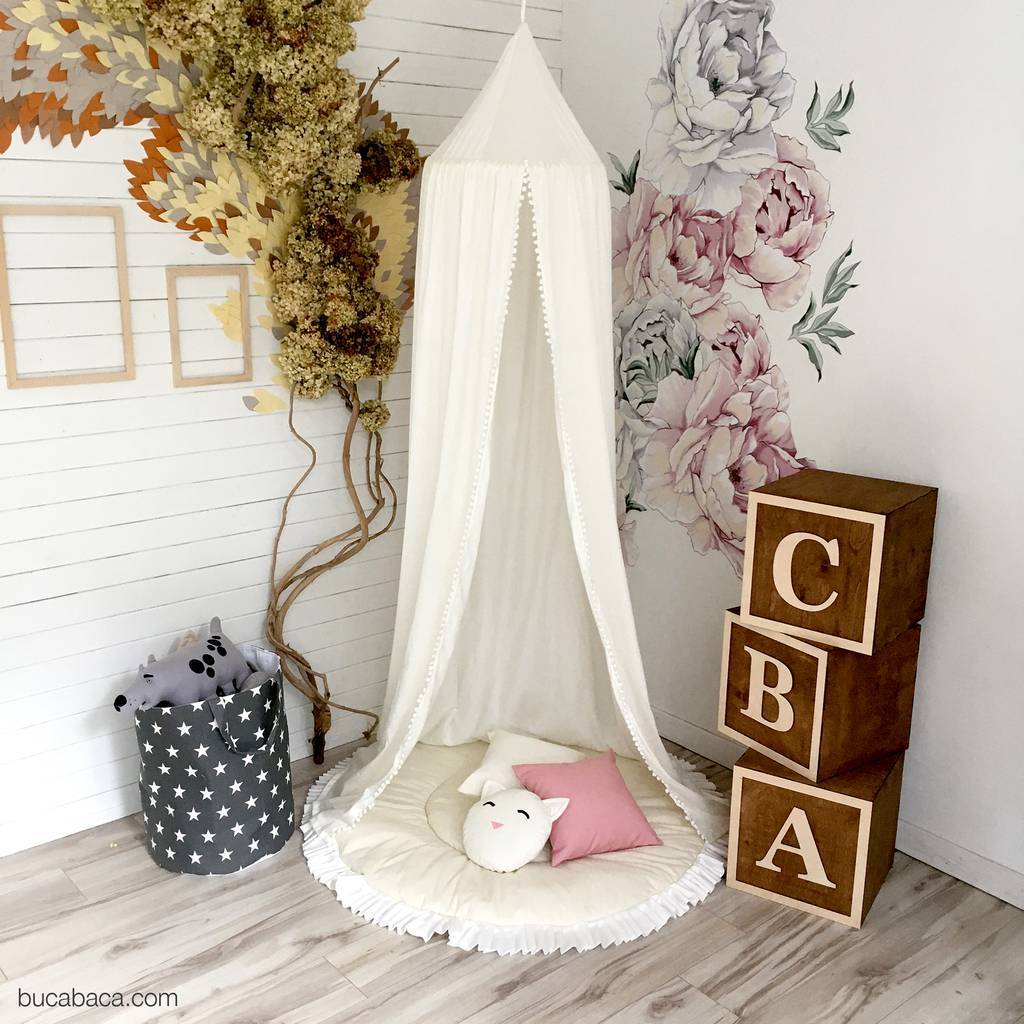 Балдахин белый