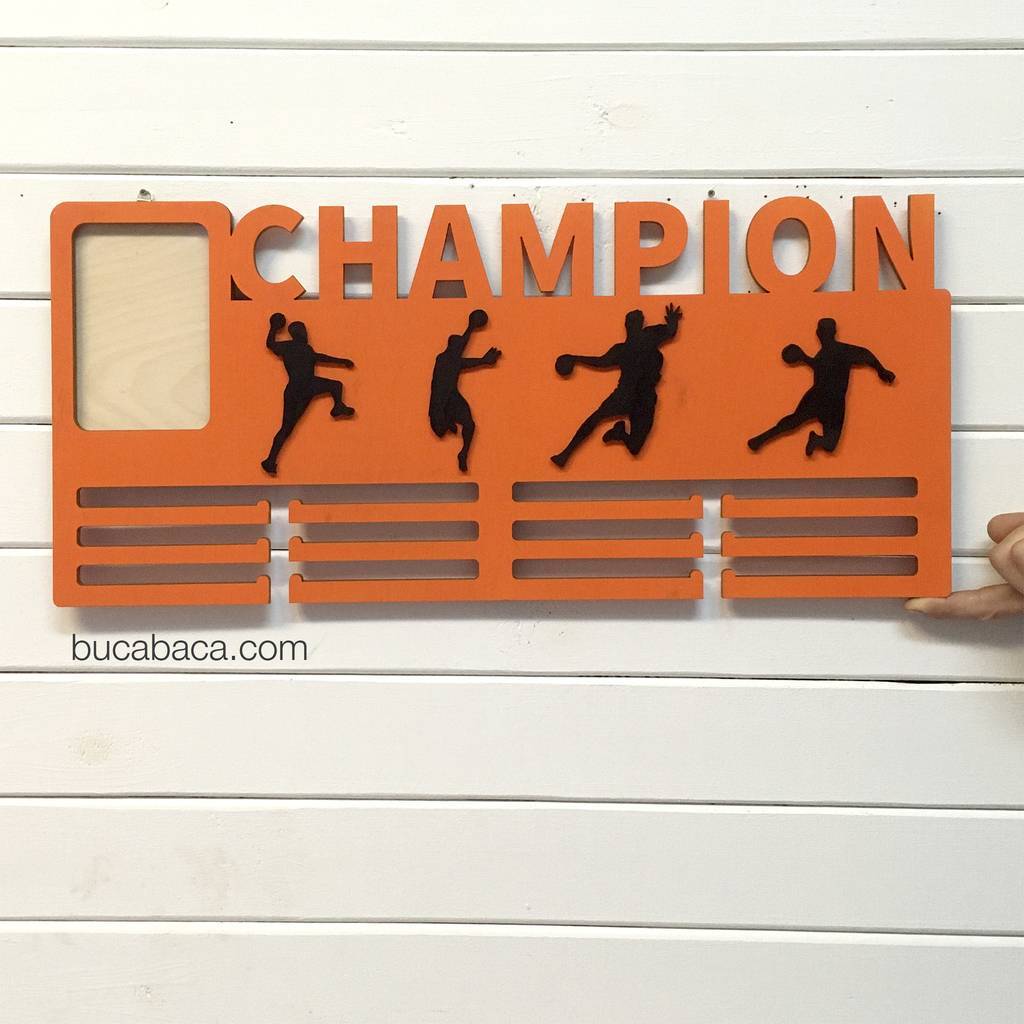 Медальница Champion