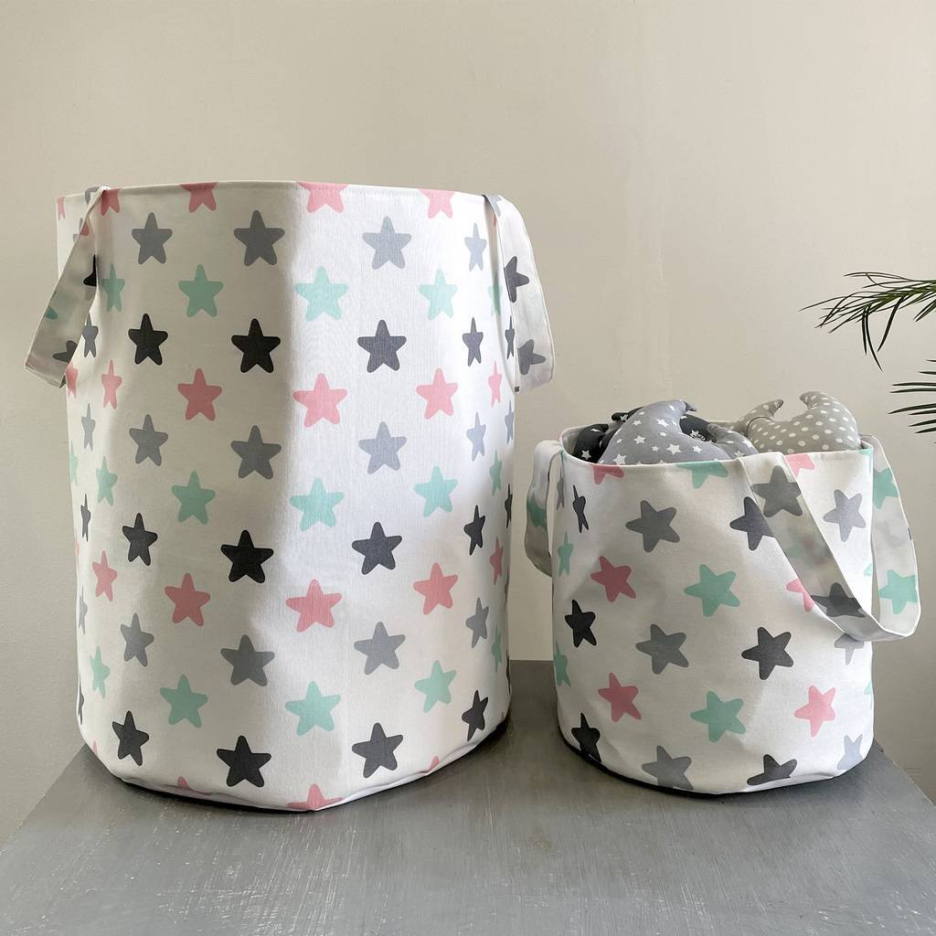 Корзина звезды на белом