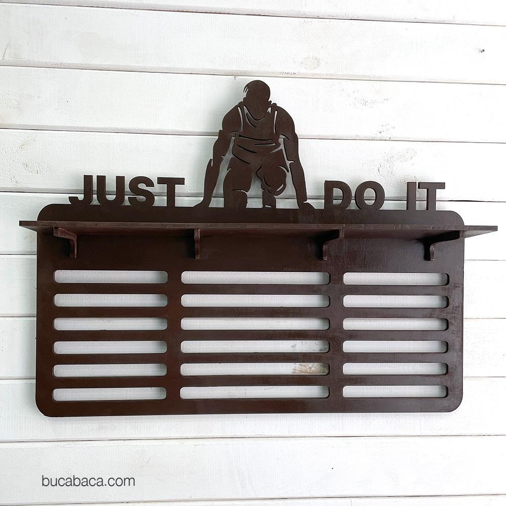 Медальница бег с полочкой