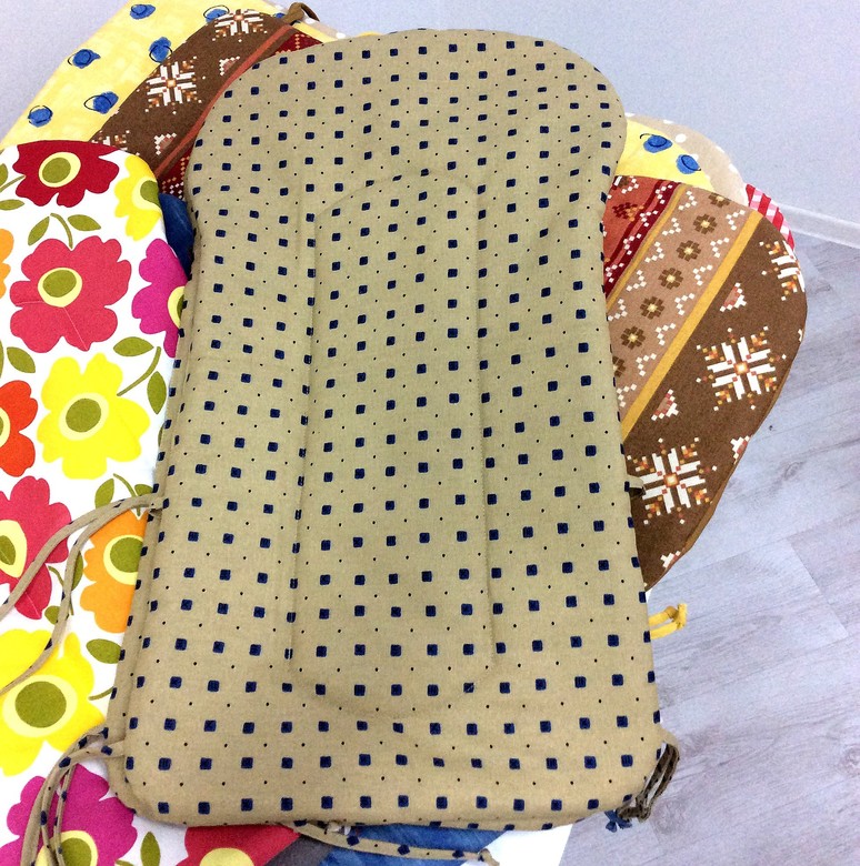 Чехол бежевый с квадратиками