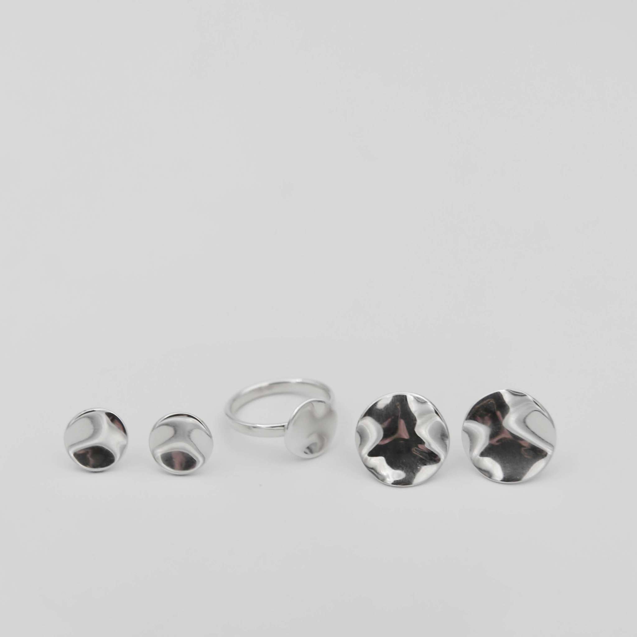 Серебряное кольцо 2P554
