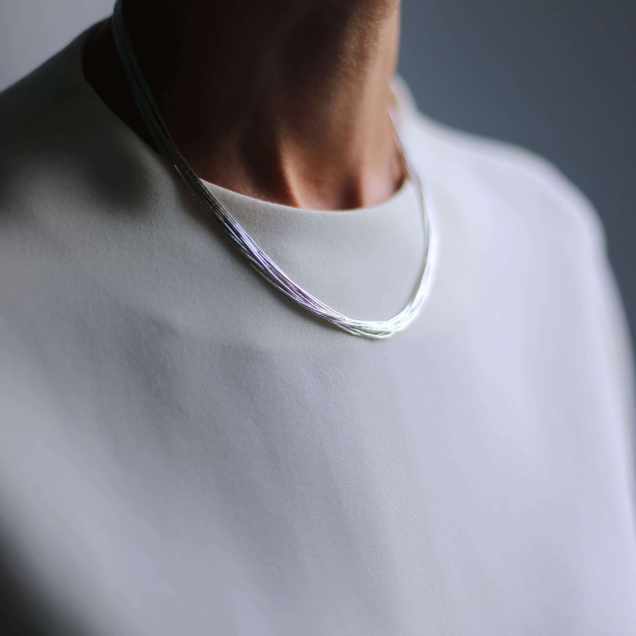 Колье из 10 серебряных нитей 4P454