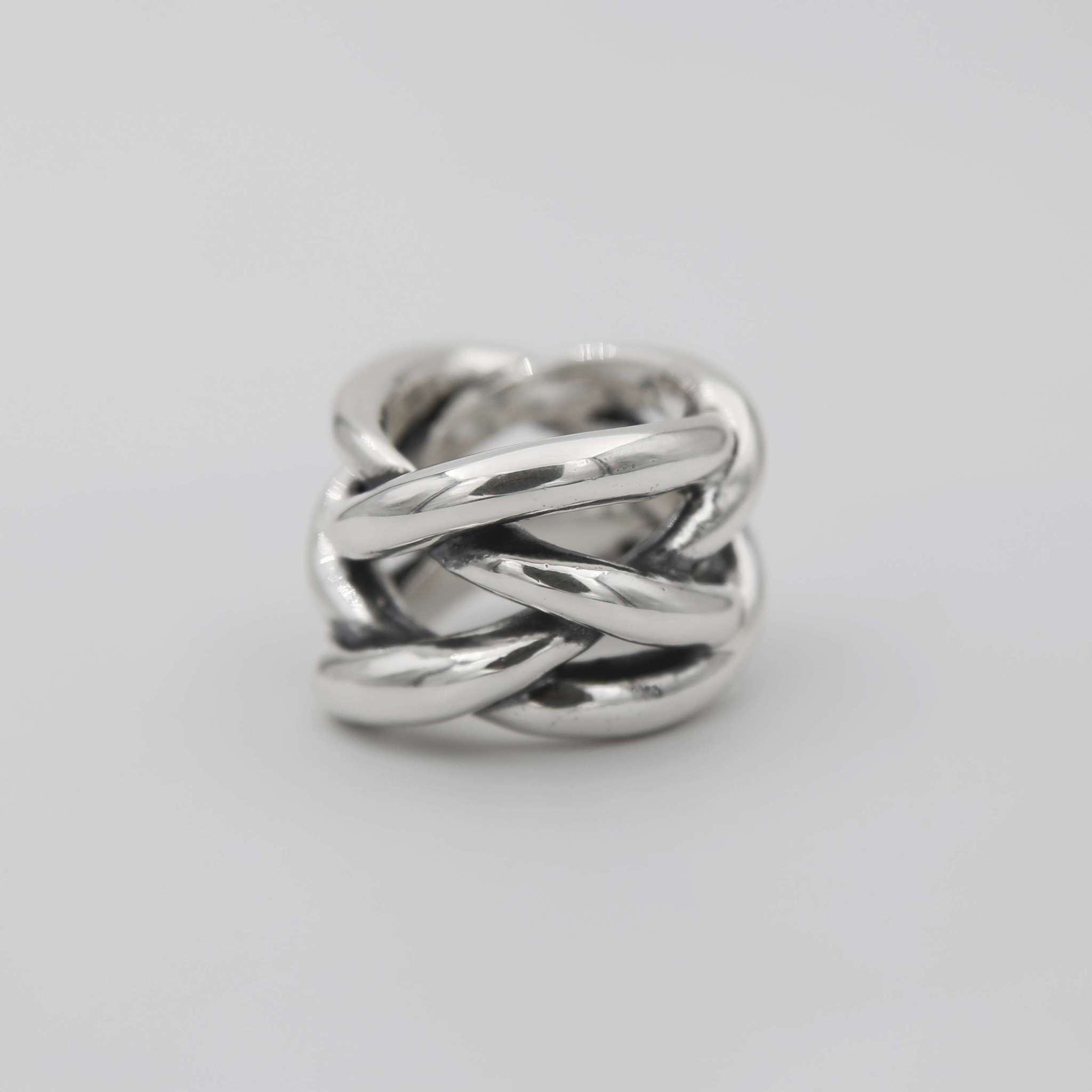 Серебряное кольцо 2P985