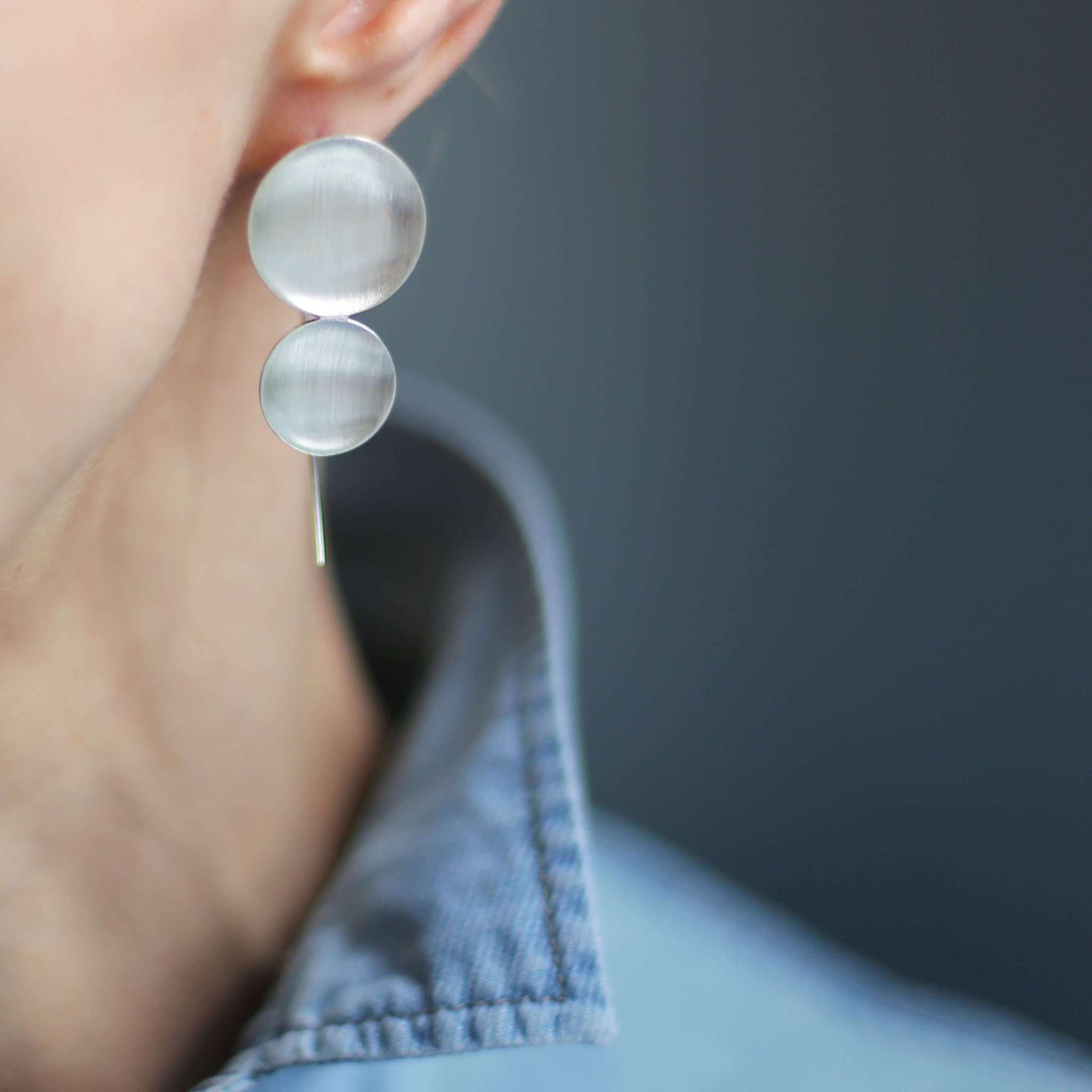 Серебряные серьги Большие матовые круги 1P145