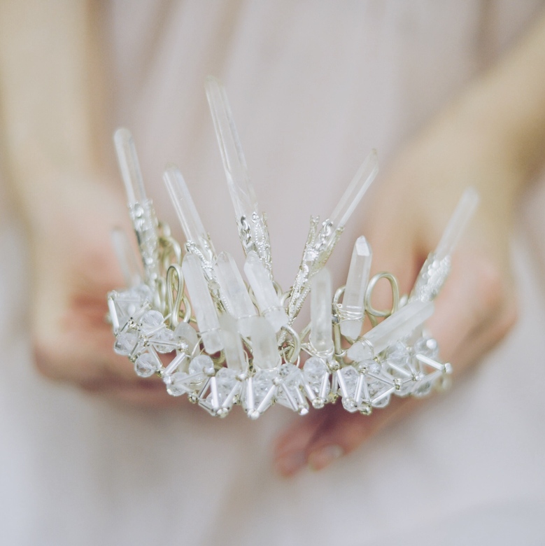 Корона из натуральных кварцевых кристаллов  из коллекции "Кристальные Эльфы"