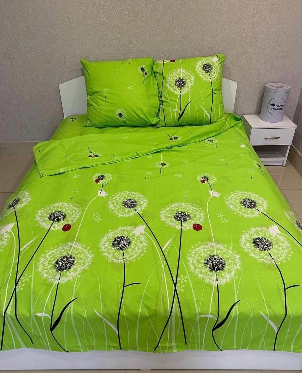 салатовое постельное белье с одуванчиками фото 1