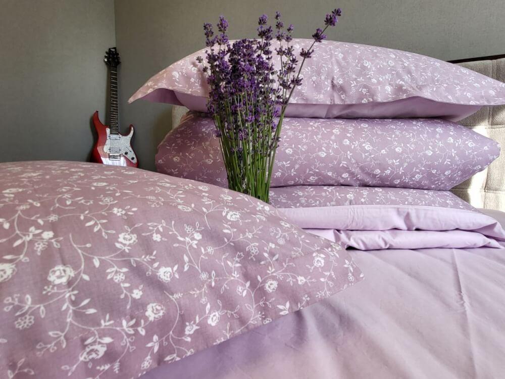 турецкое фиолетовое постельное белье в мелкий цветочек фото 1