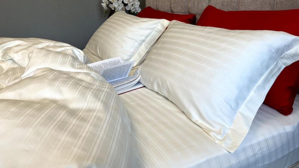 белое турецкое постельное белье из страйп-сатина фото 1